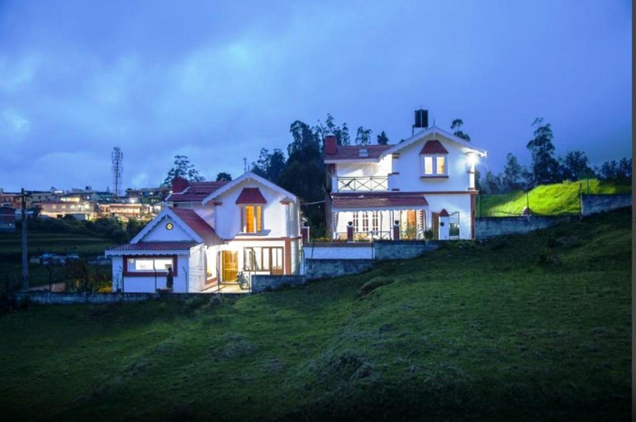Pine View Stay Ooty Kültér fotó